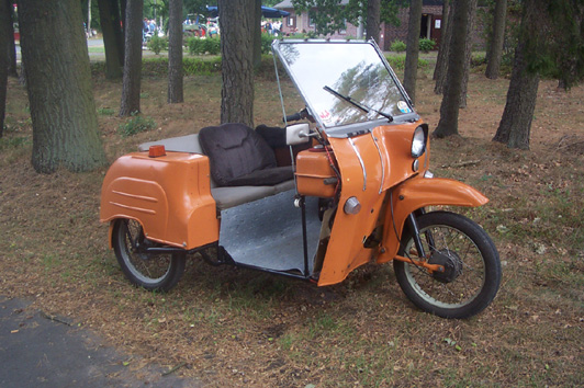 DDR-Nostalgie - Schwalbe Doppelsitzer